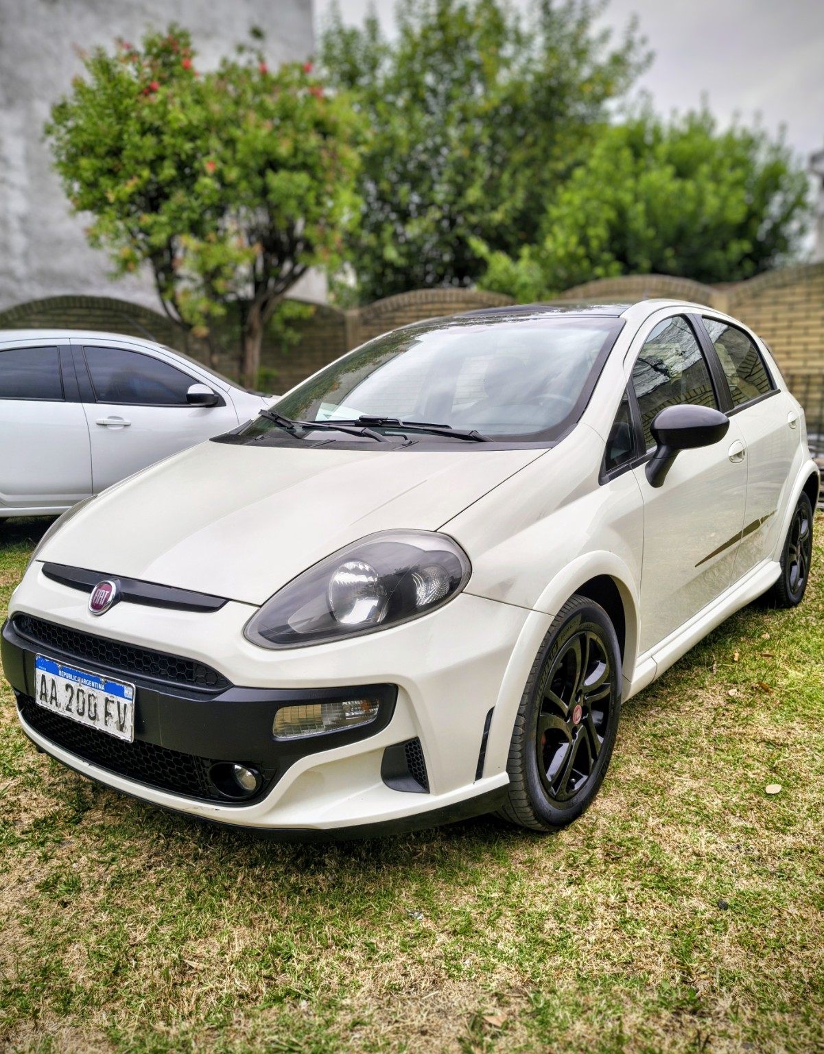 Fiat Punto Sporting Blackmotion 2016, vehículo vendido por Bunker Garage